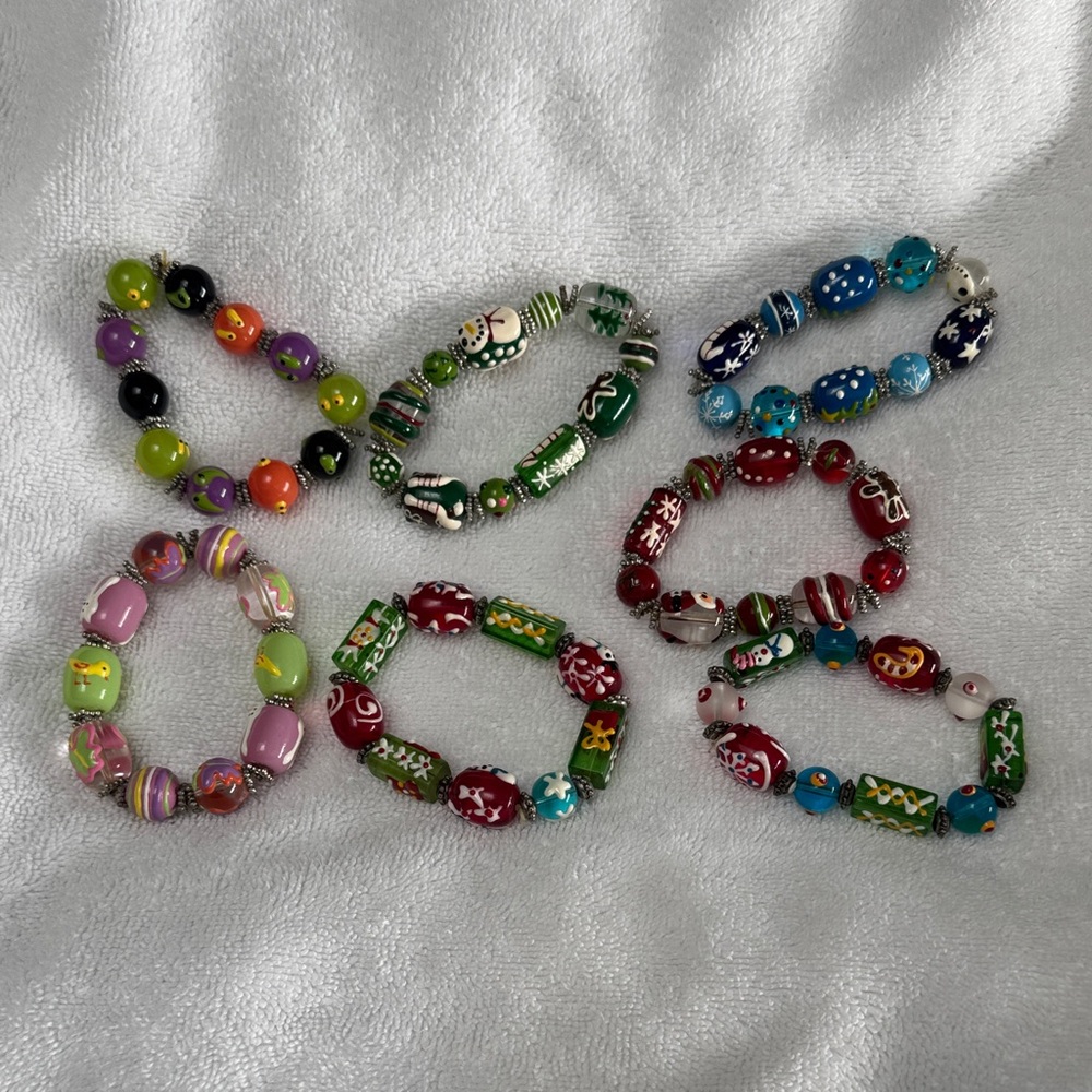 Holiday Beaded Bracelet Set
